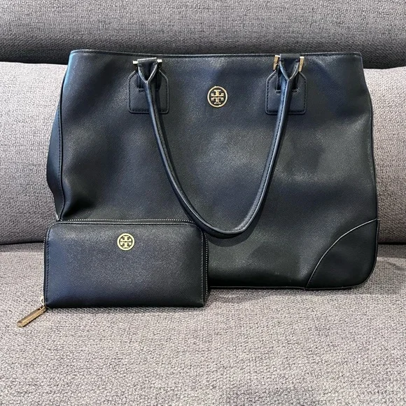 Authentic Tory Burch Large Saffiano Leather Tote - Picture 2 of 15